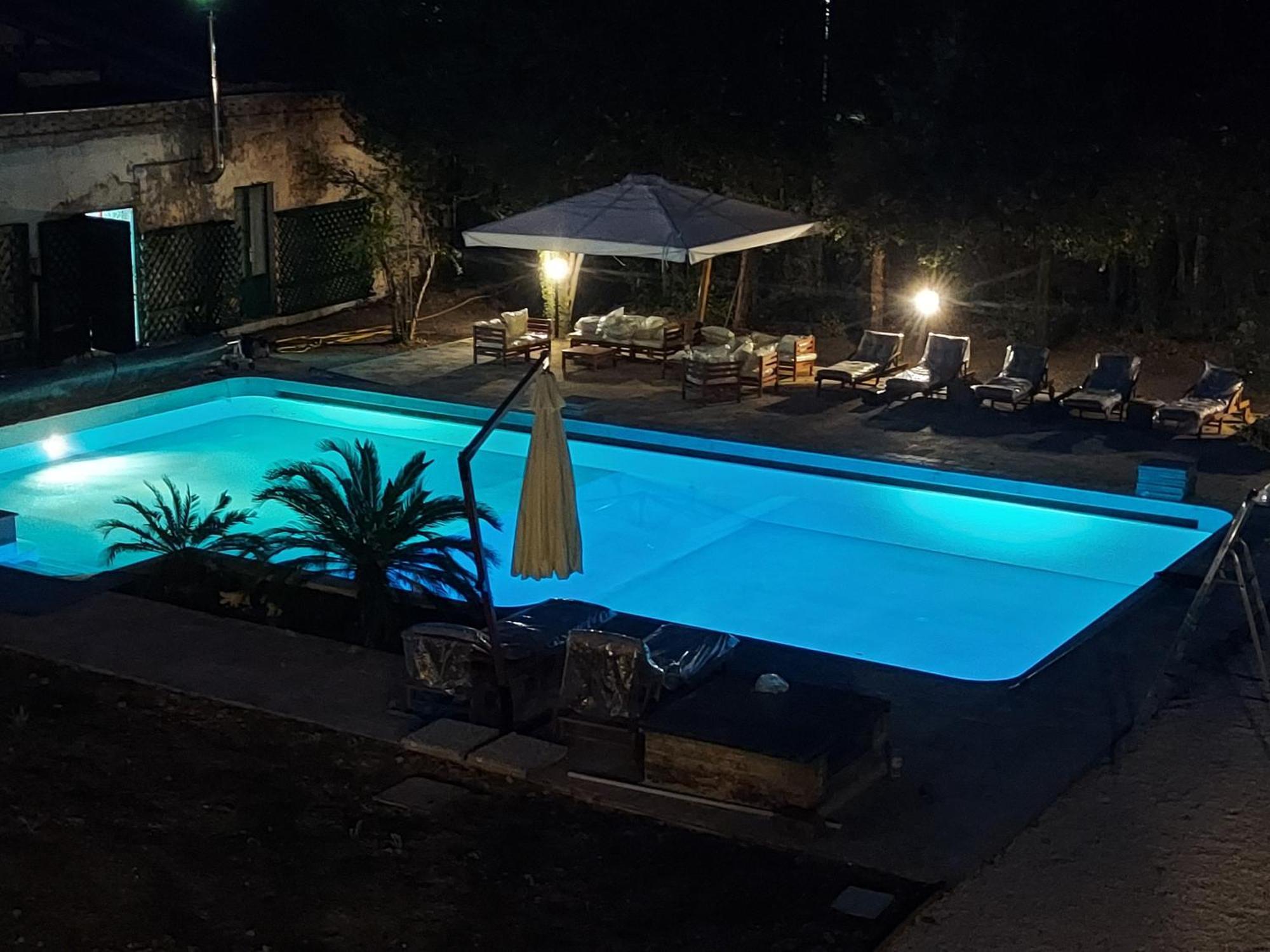 The Baron'S Estate Hotel Torre de' Passeri Exterior photo